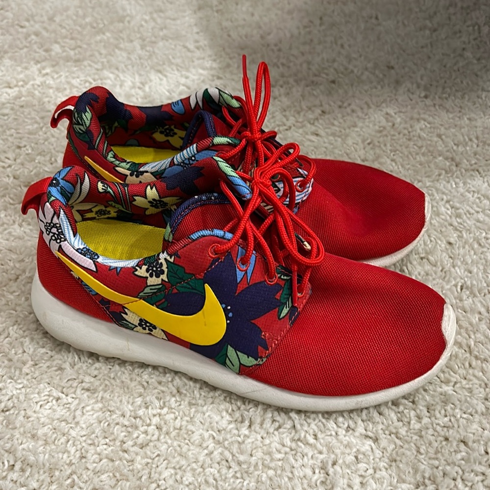 Nikes!!